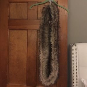 NWT Mossimo infinity faux fur scarf